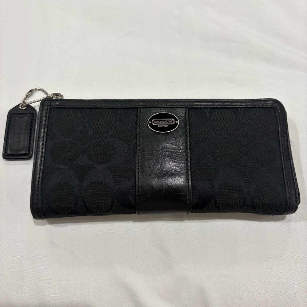 Coach Signature Black Canvas Leather Trim Zip Around Wallet‎ Wristlet Clutch